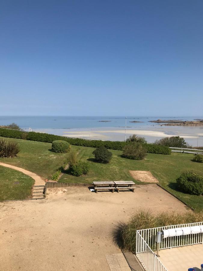 Appartement Rez de jardin piscine et plage à Trévou-Tréguignec Extérieur photo