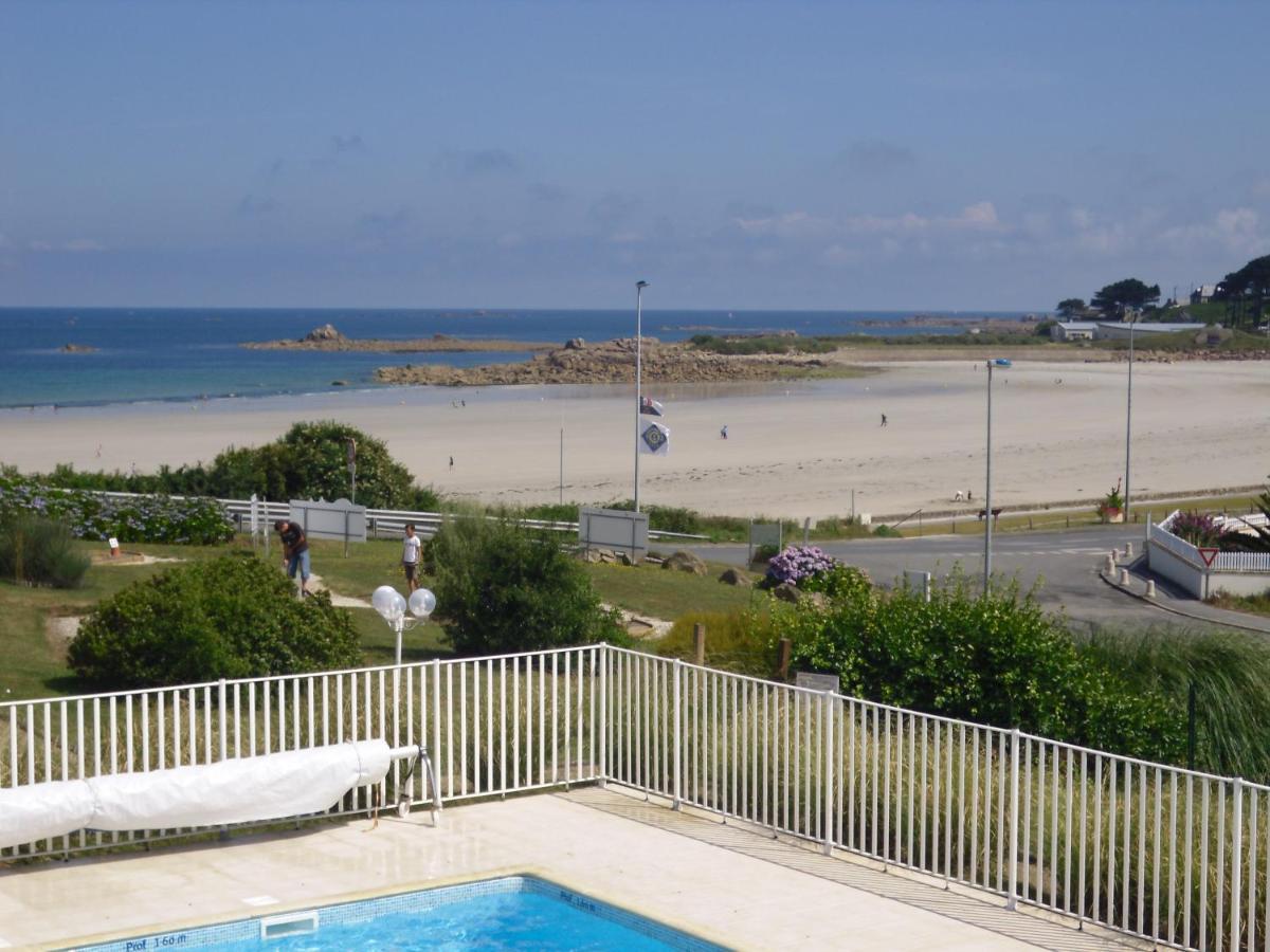 Appartement Rez de jardin piscine et plage à Trévou-Tréguignec Extérieur photo