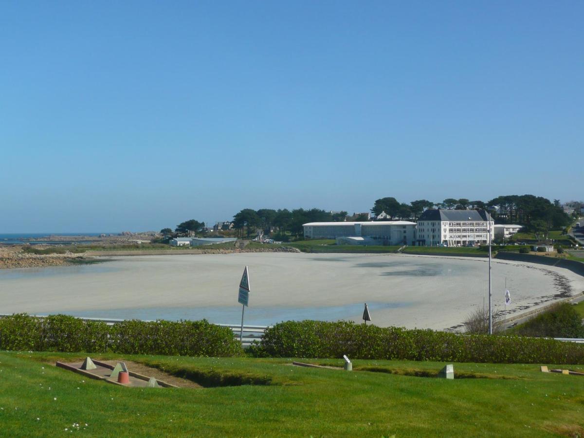 Appartement Rez de jardin piscine et plage à Trévou-Tréguignec Extérieur photo